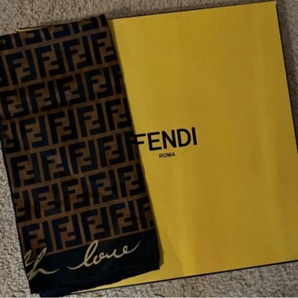 FENDI Vintage Neckerchief Scarf Bandana - Picture 4 of 6